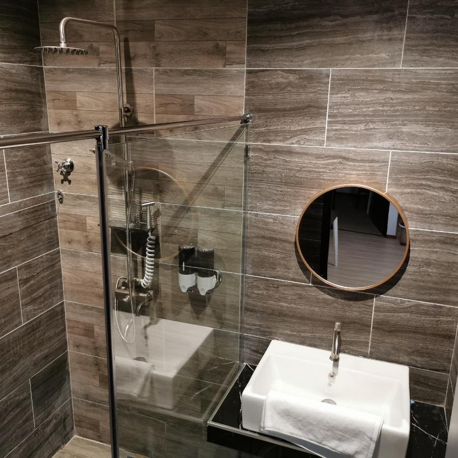 Foresight Hotel Тавау Екстер'єр фото