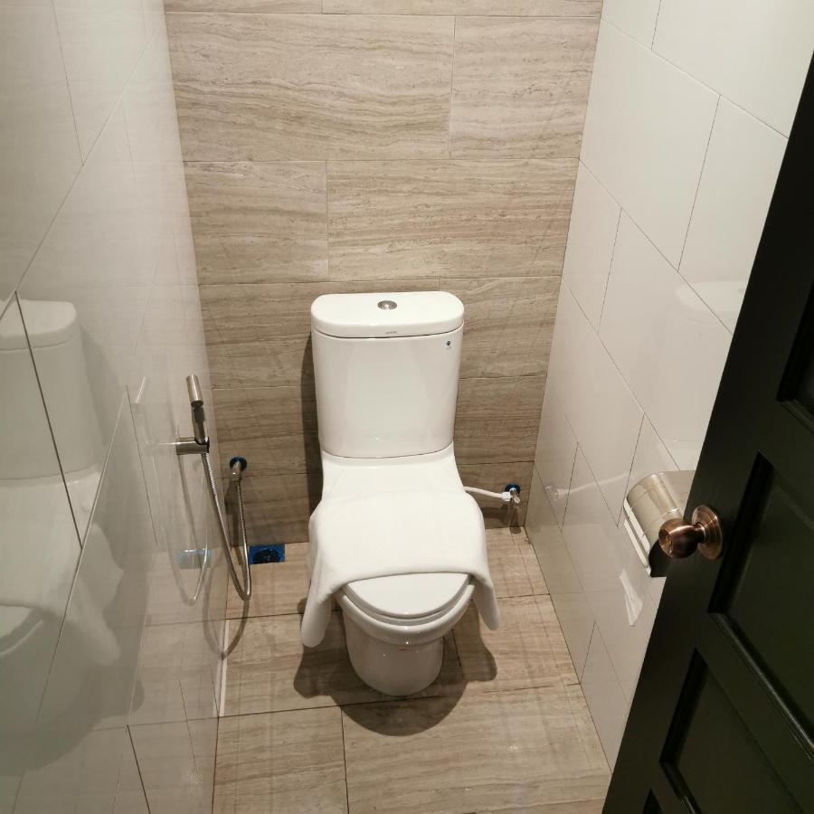 Foresight Hotel Тавау Екстер'єр фото